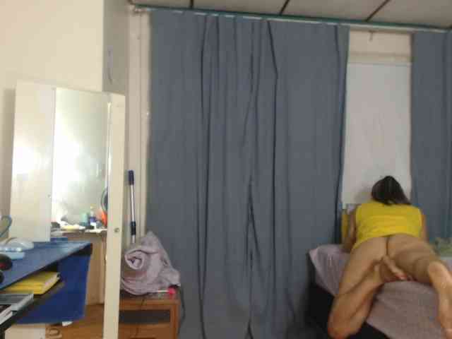 FIXMYASSTOO webcam