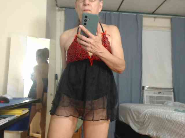 FIXMYASSTOO webcam