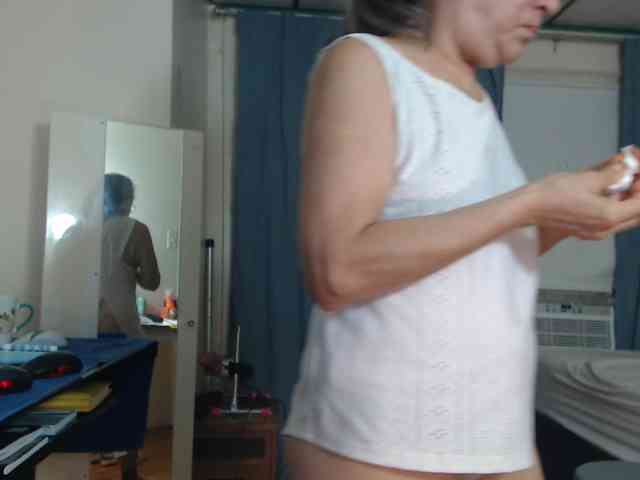 FIXMYASSTOO webcam