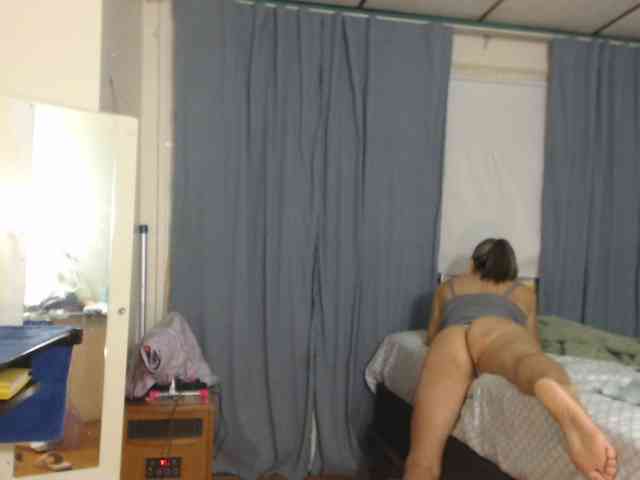 FIXMYASSTOO webcam