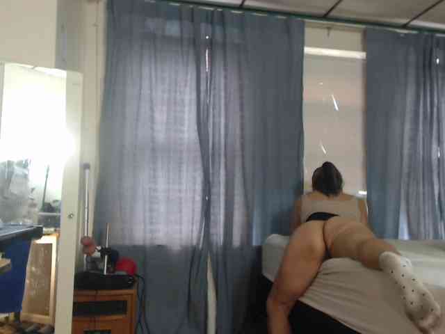 FIXMYASSTOO webcam