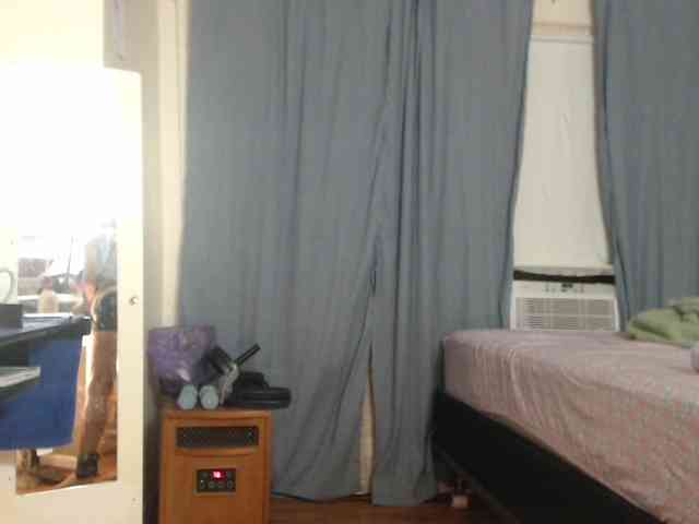 FIXMYASSTOO webcam