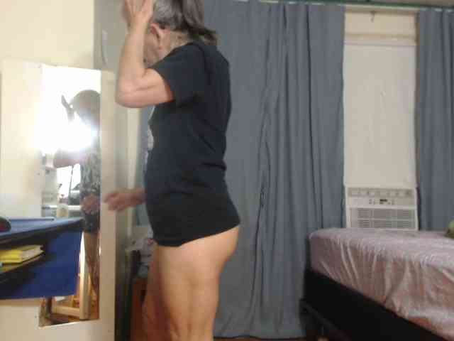 FIXMYASSTOO webcam