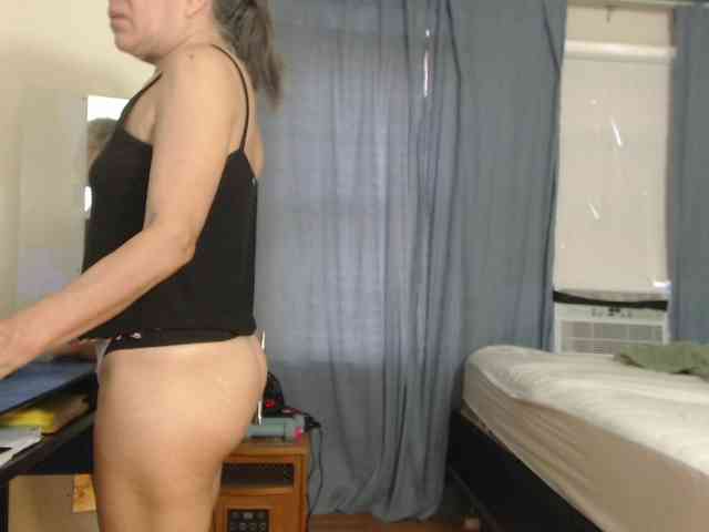 FIXMYASSTOO webcam
