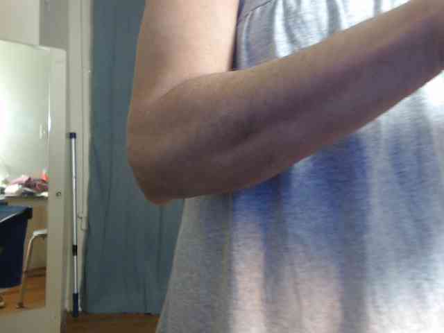 FIXMYASSTOO webcam