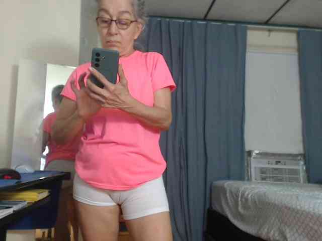 FIXMYASSTOO webcam