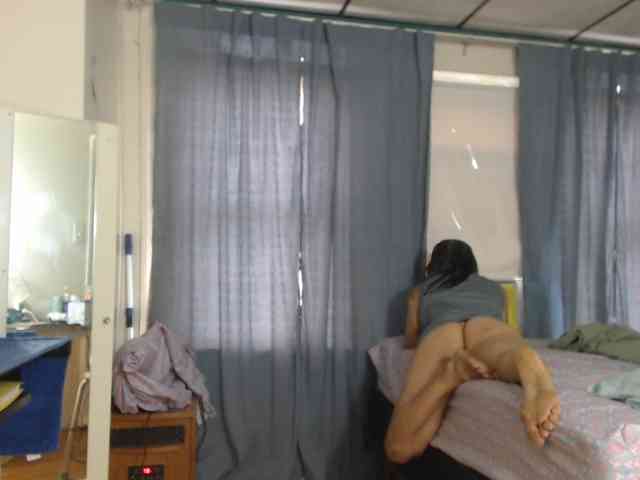 FIXMYASSTOO webcam