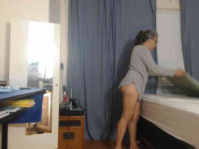 FIXMYASSTOO webcam
