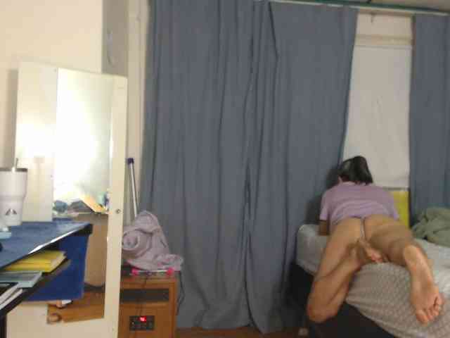 FIXMYASSTOO webcam