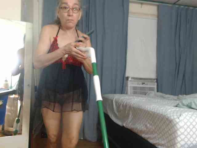 FIXMYASSTOO webcam