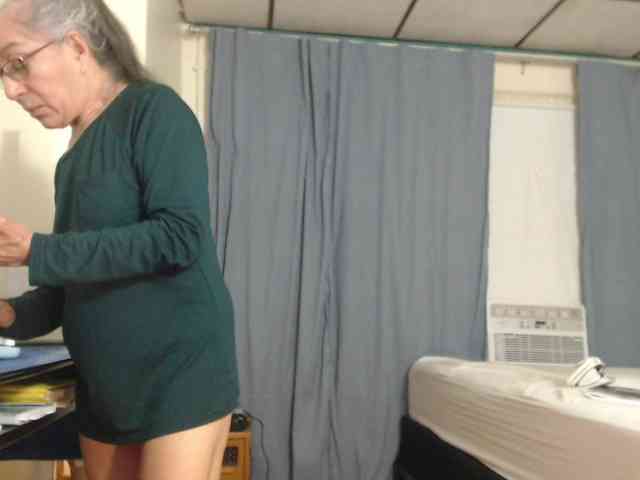 FIXMYASSTOO webcam