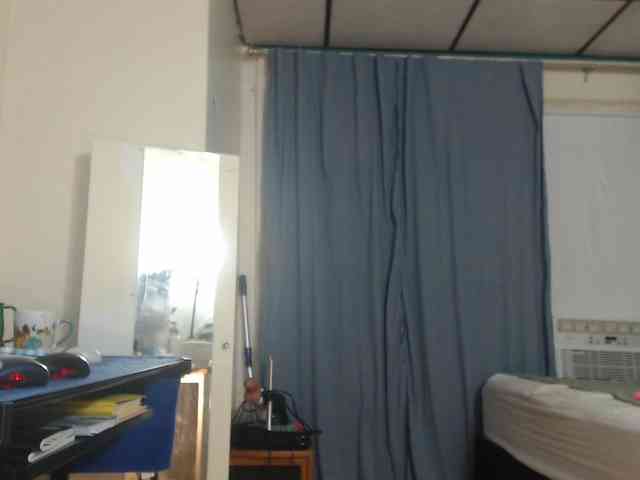FIXMYASSTOO webcam
