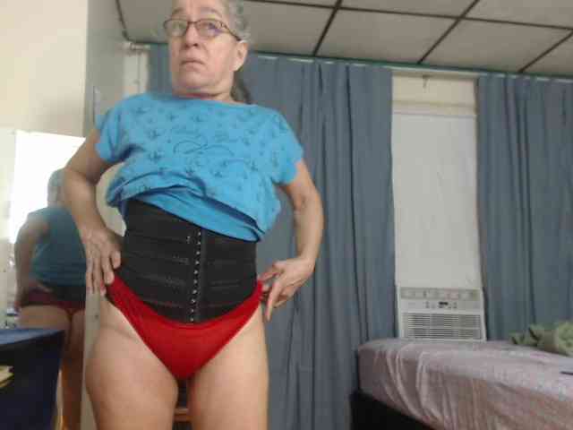 FIXMYASSTOO webcam