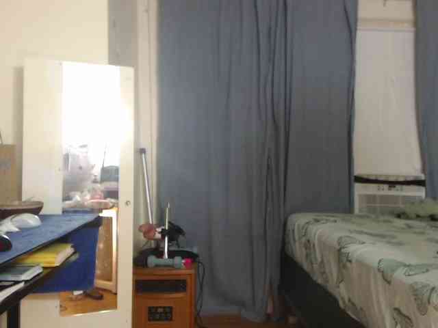 FIXMYASSTOO webcam