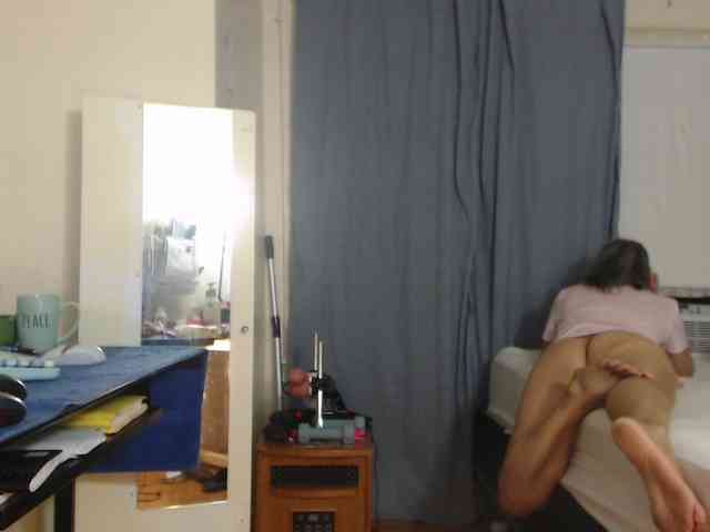 FIXMYASSTOO webcam