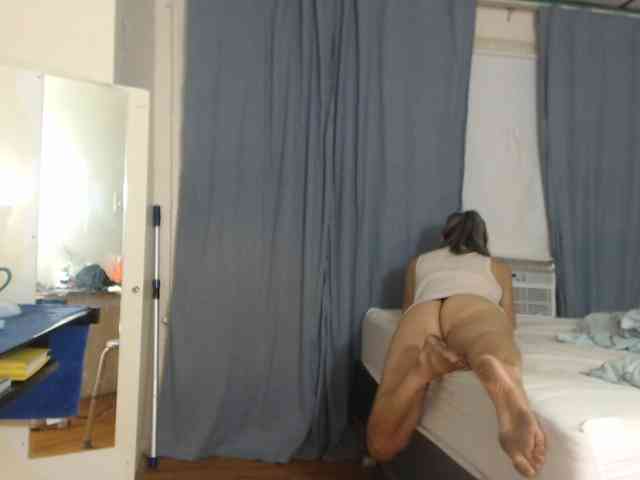 AnalTaxi live female cam on bongacams