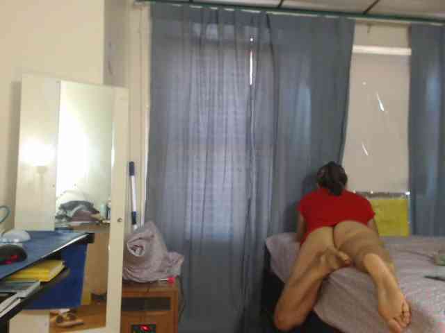 FIXMYASSTOO webcam