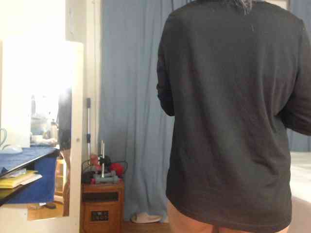 FIXMYASSTOO webcam