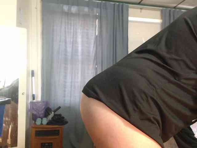 FIXMYASSTOO webcam
