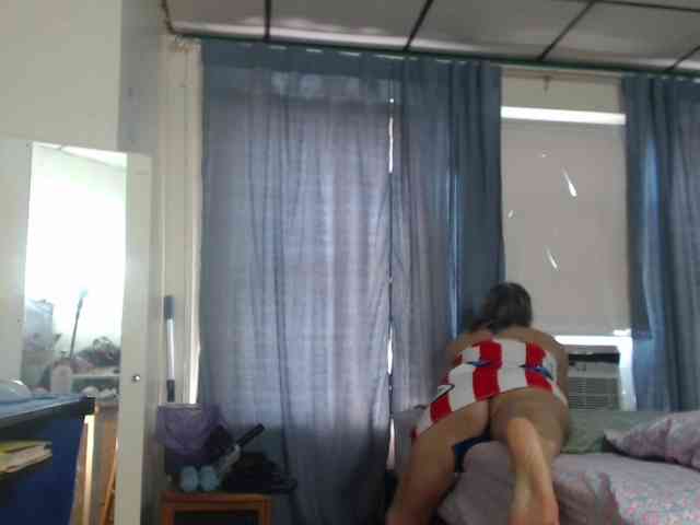 FIXMYASSTOO webcam