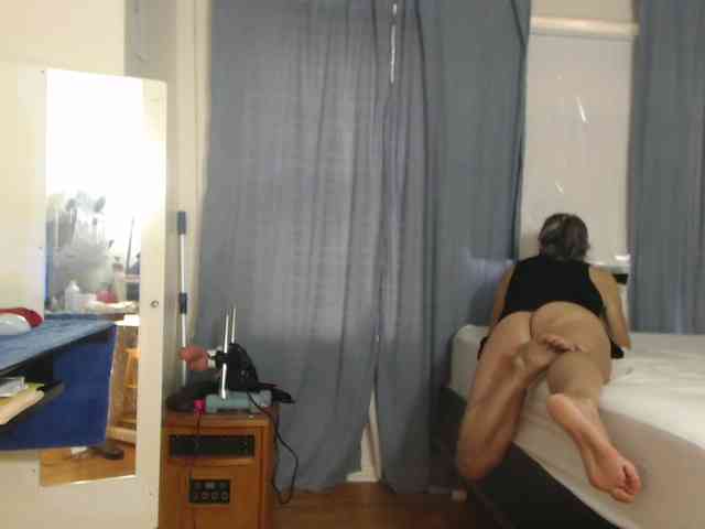 FIXMYASSTOO webcam