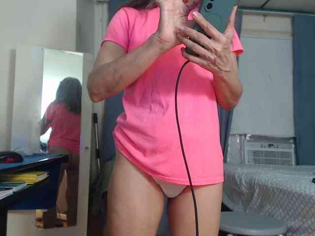 FIXMYASSTOO webcam