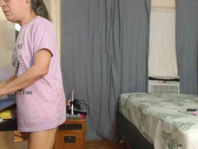 FIXMYASSTOO webcam