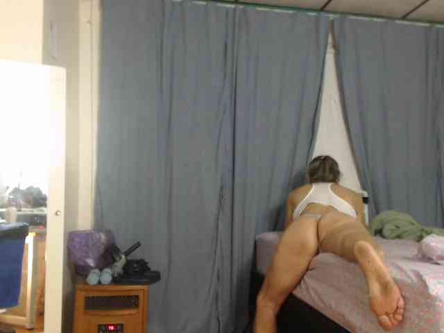 FIXMYASSTOO webcam