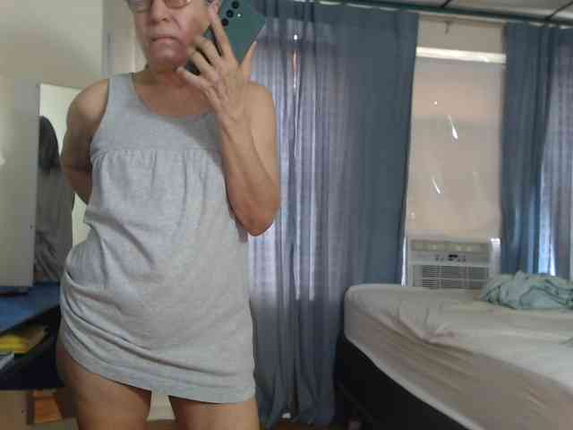FIXMYASSTOO webcam