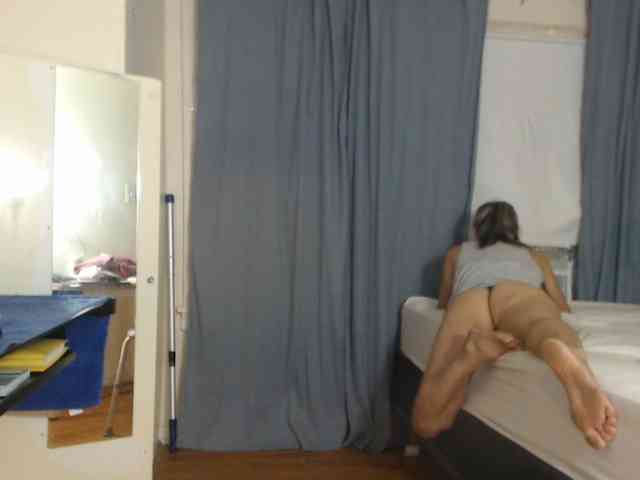 FIXMYASSTOO webcam
