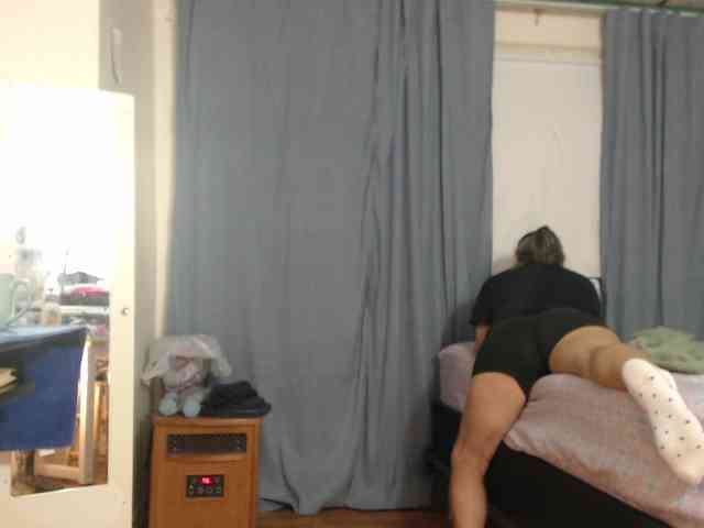 FIXMYASSTOO webcam