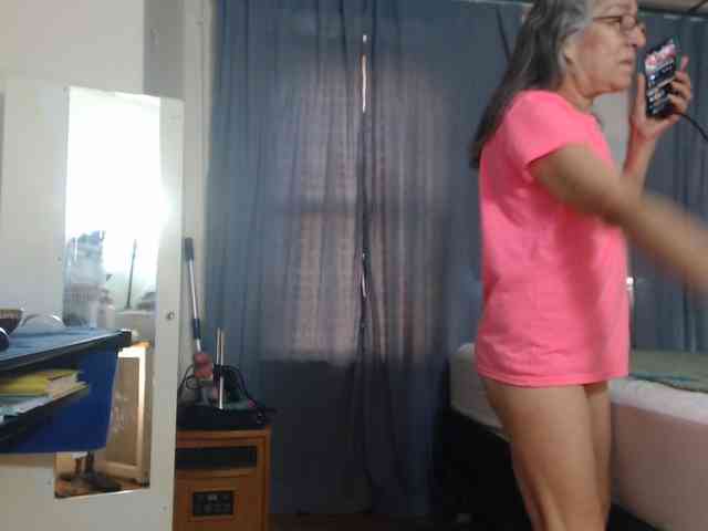 FIXMYASSTOO webcam