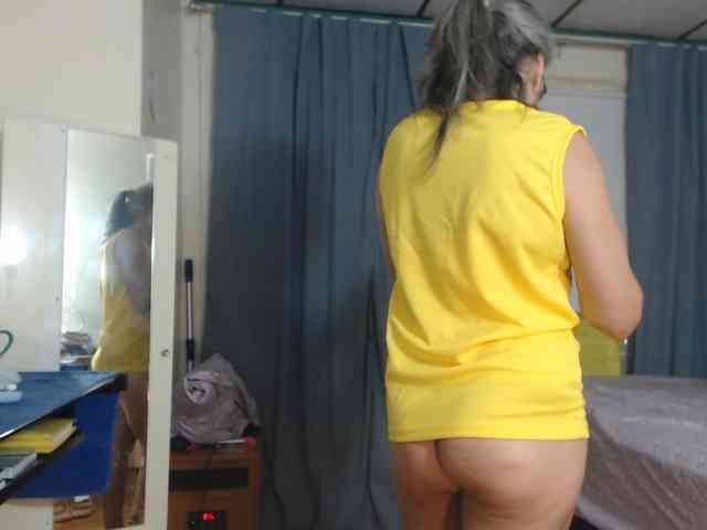 FIXMYASSTOO webcam