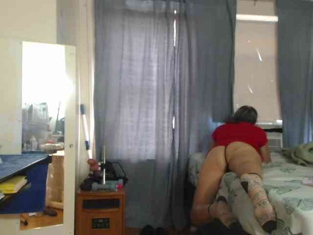 FIXMYASSTOO webcam