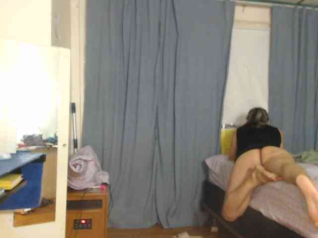 FIXMYASSTOO webcam