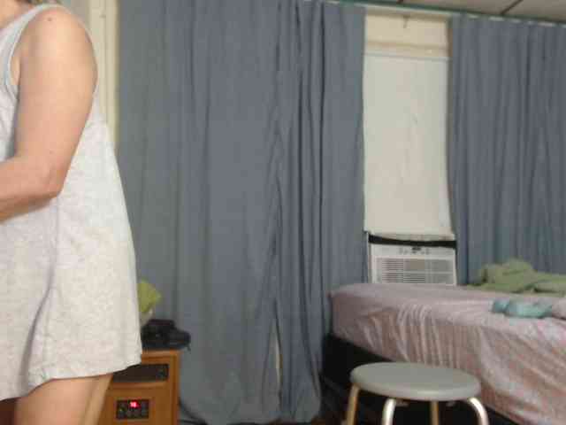FIXMYASSTOO webcam