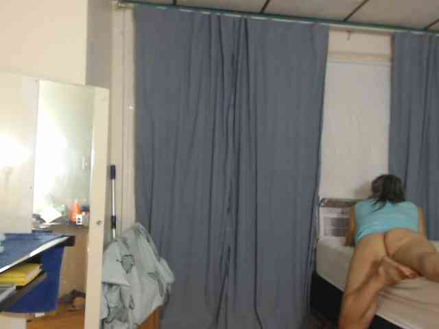 FIXMYASSTOO webcam