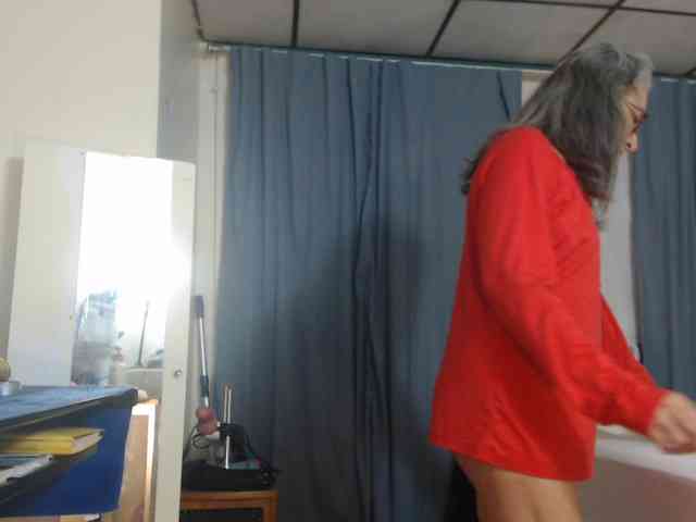 FIXMYASSTOO webcam
