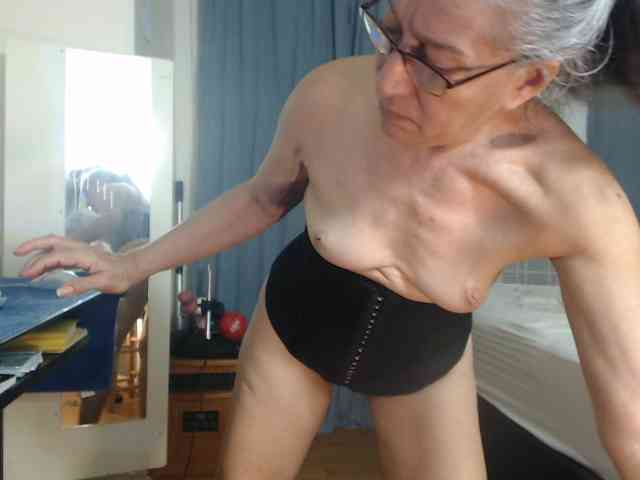 FIXMYASSTOO webcam