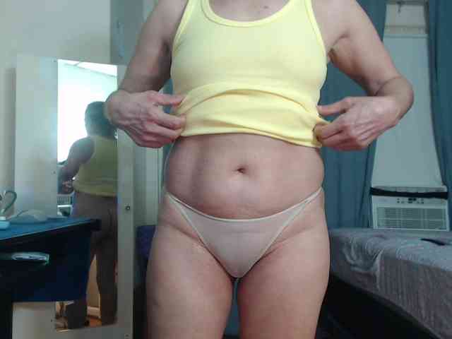FIXMYASSTOO webcam