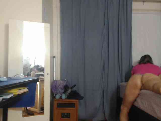FIXMYASSTOO webcam