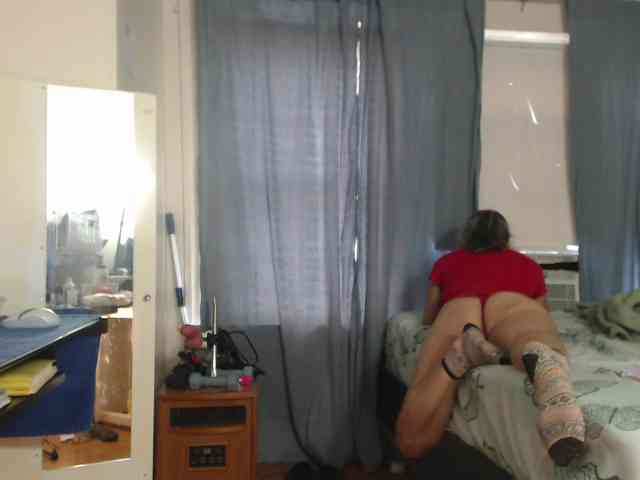 FIXMYASSTOO webcam