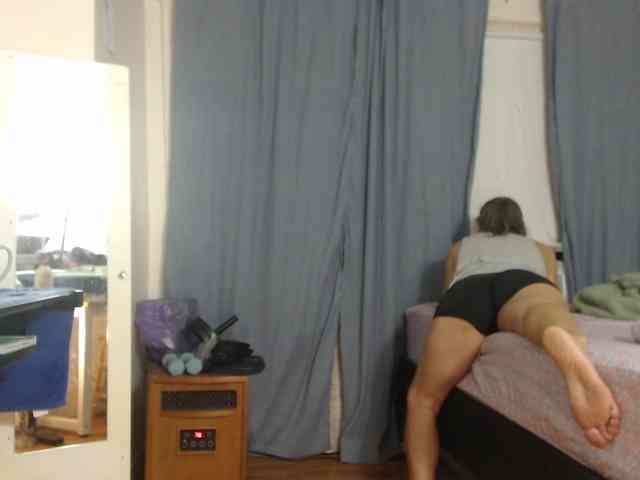 FIXMYASSTOO webcam