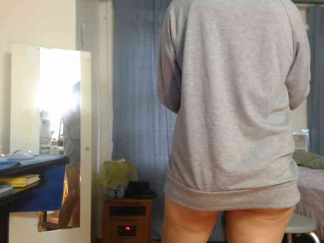 FIXMYASSTOO webcam