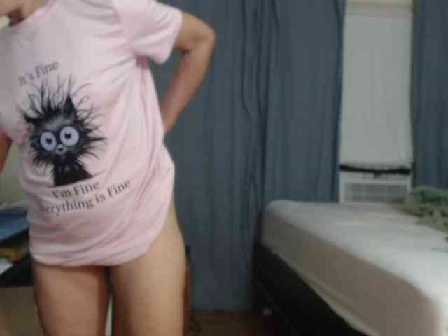FIXMYASSTOO webcam
