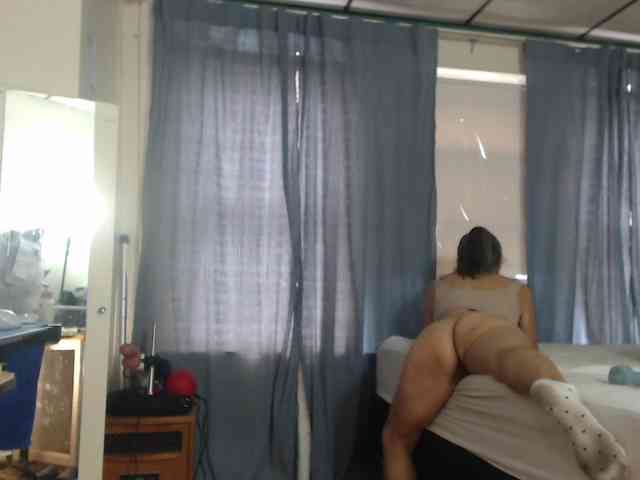 FIXMYASSTOO webcam