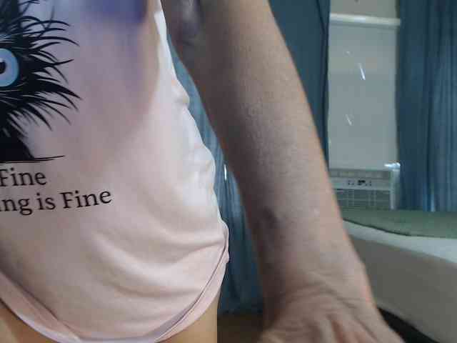 FIXMYASSTOO webcam