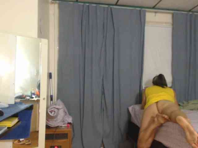 FIXMYASSTOO webcam
