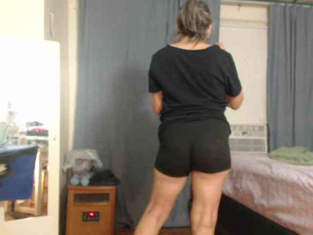 FIXMYASSTOO webcam