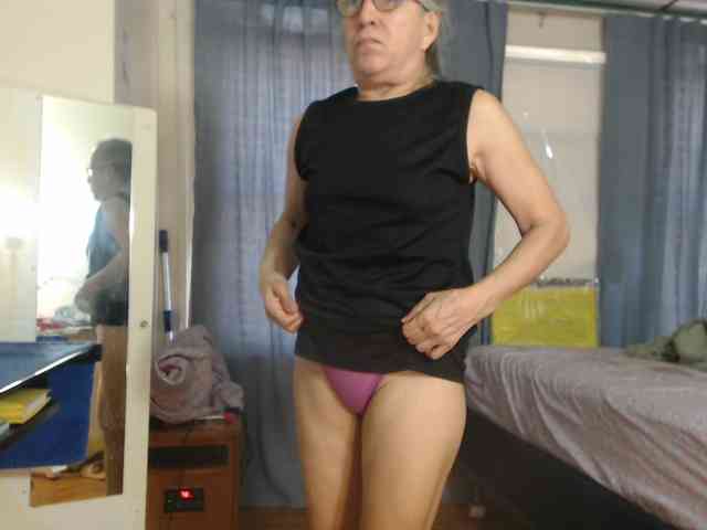 FIXMYASSTOO webcam